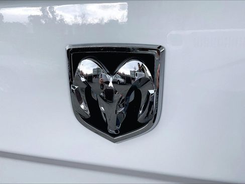 Used 2017 RAM 1500 Big Horn image 7