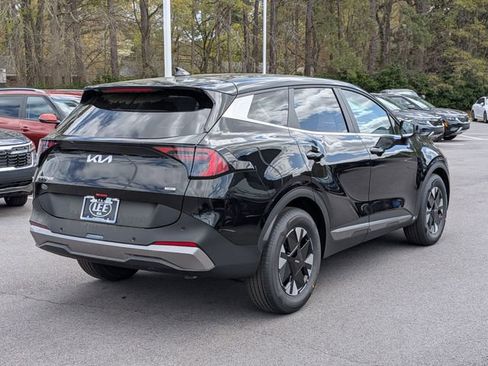 New 2026 Kia Sportage LX FWD image 3