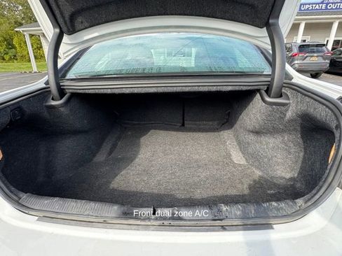 Used 2022 Dodge Charger R/T image 17