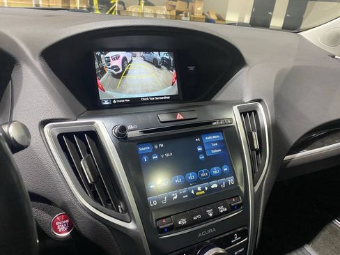 Used 2018 Acura TLX FWD image 6