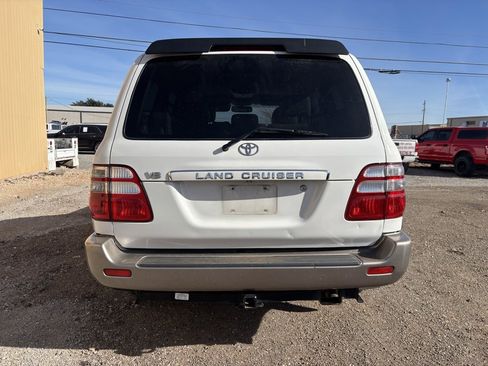 Used 2004 Toyota Land Cruiser image 6