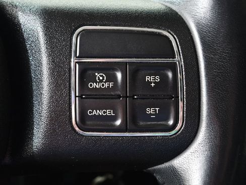 Used 2018 Jeep Wrangler Unlimited Sport S AWD/4WD image 31