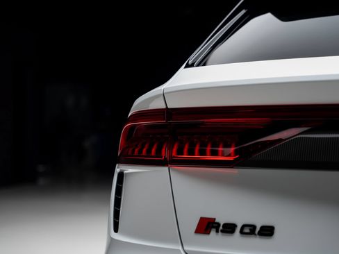 Used 2023 Audi RS Q8 AWD/4WD image 29