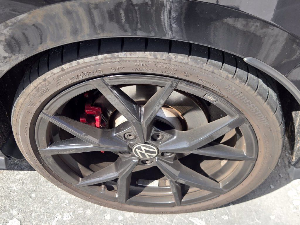 Used 2024 Volkswagen GTI Autobahn FWD image 8