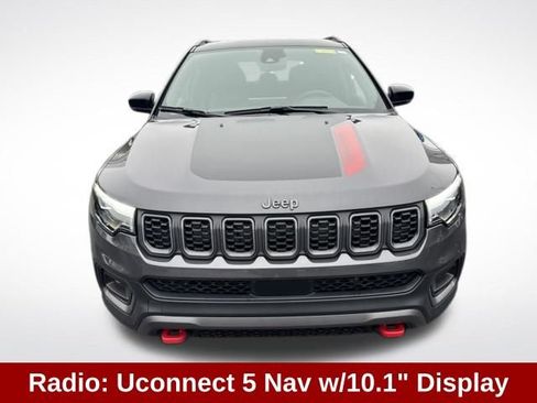 Used 2024 Jeep Compass Trailhawk w/ Trailhawk Elite Group image 11