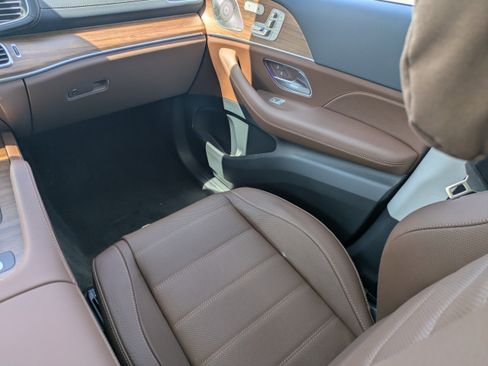 New 2026 Mercedes-Benz GLS 450 4MATIC image 24