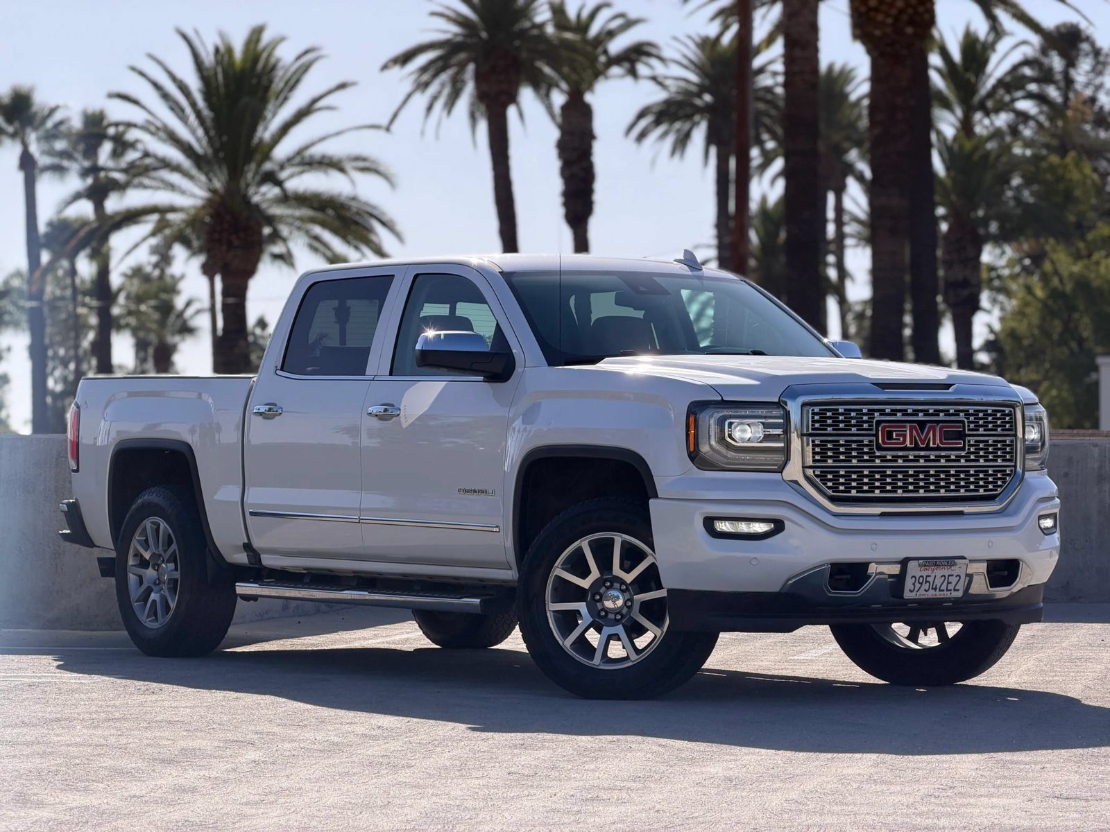 Used 2017 GMC Sierra 1500 Denali AWD/4WD image 5