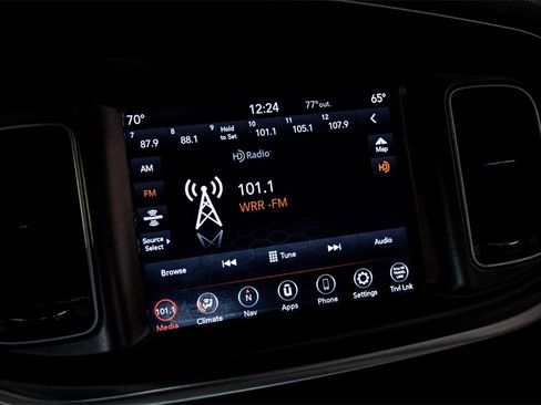 Used 2020 Dodge Charger R/T w/ Navigation & Travel Group image 27