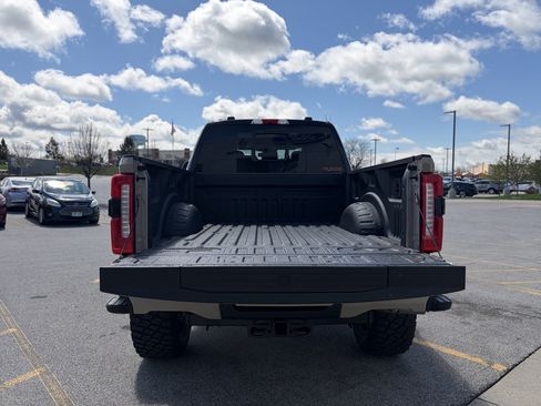 New 2026 Ford F250 Lariat w/ Black Appearance Package AWD/4WD image 19