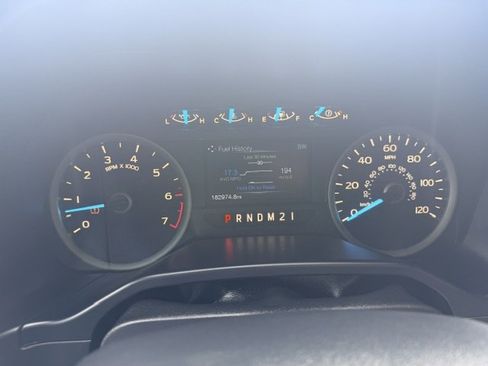 Used 2016 Ford F150 XLT w/ Equipment Group 302A Luxury AWD/4WD image 21
