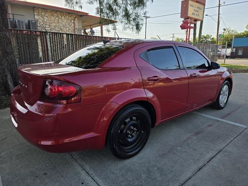 Used 2014 Dodge Avenger SE FWD image 39