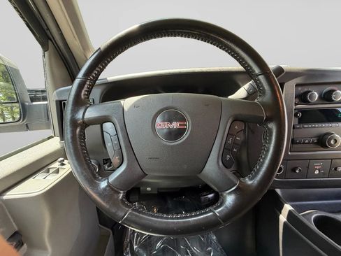 Used 2023 GMC Savana 2500 Extended w/ Driver Convenience Package RWD image 19