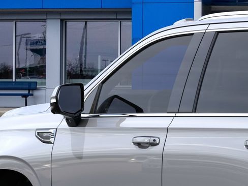 New 2026 GMC Yukon Denali w/ Sun & Power Step Package AWD/4WD image 15