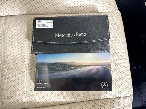 Used 2021 Mercedes-Benz GLS 580 4MATIC image 45
