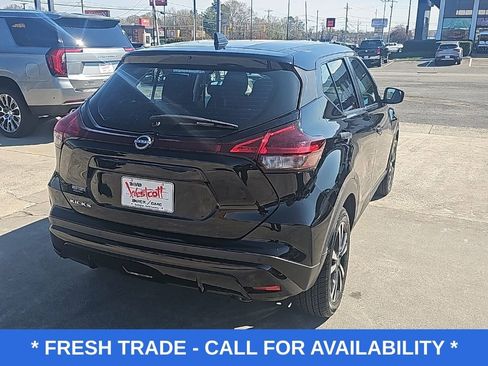 Used 2023 Nissan Kicks S image 5