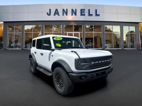 New 2026 Ford Bronco Badlands w/ Sasquatch Package AWD/4WD image 3