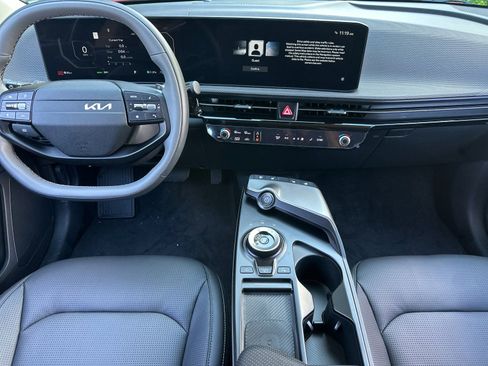 New 2025 Kia EV6 Wind image 13