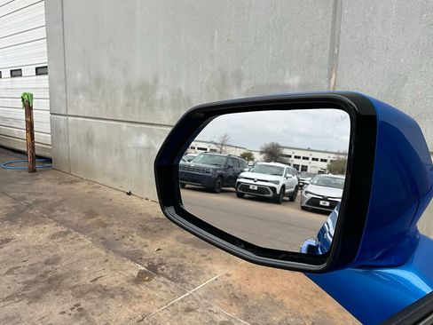 Used 2025 Chevrolet Blazer LT image 19