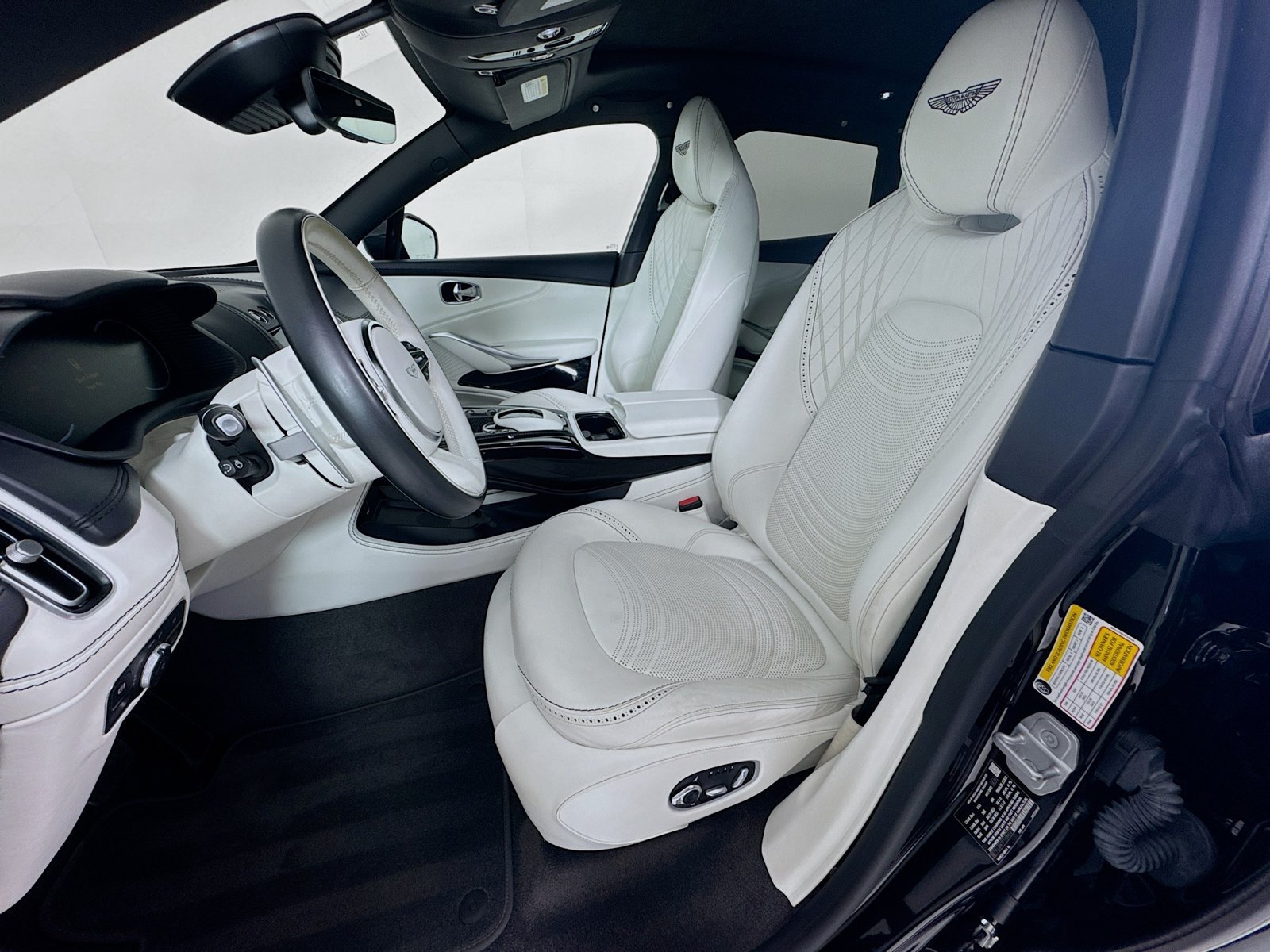 Used 2023 Aston Martin DBX 707 AWD/4WD image 20