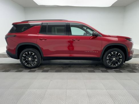 New 2026 Chevrolet Traverse LT w/ Sun and Wheel Package image 8