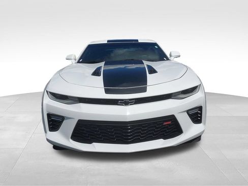 Used 2017 Chevrolet Camaro SS RWD image 8