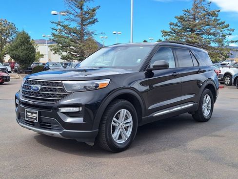 Used 2024 Ford Explorer XLT w/ Equipment Group 202A AWD/4WD image 7