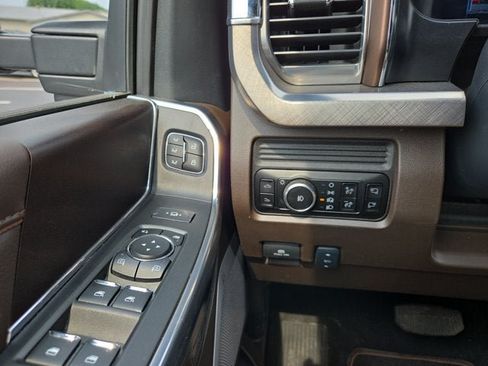 Used 2025 Ford F350 King Ranch AWD/4WD image 23