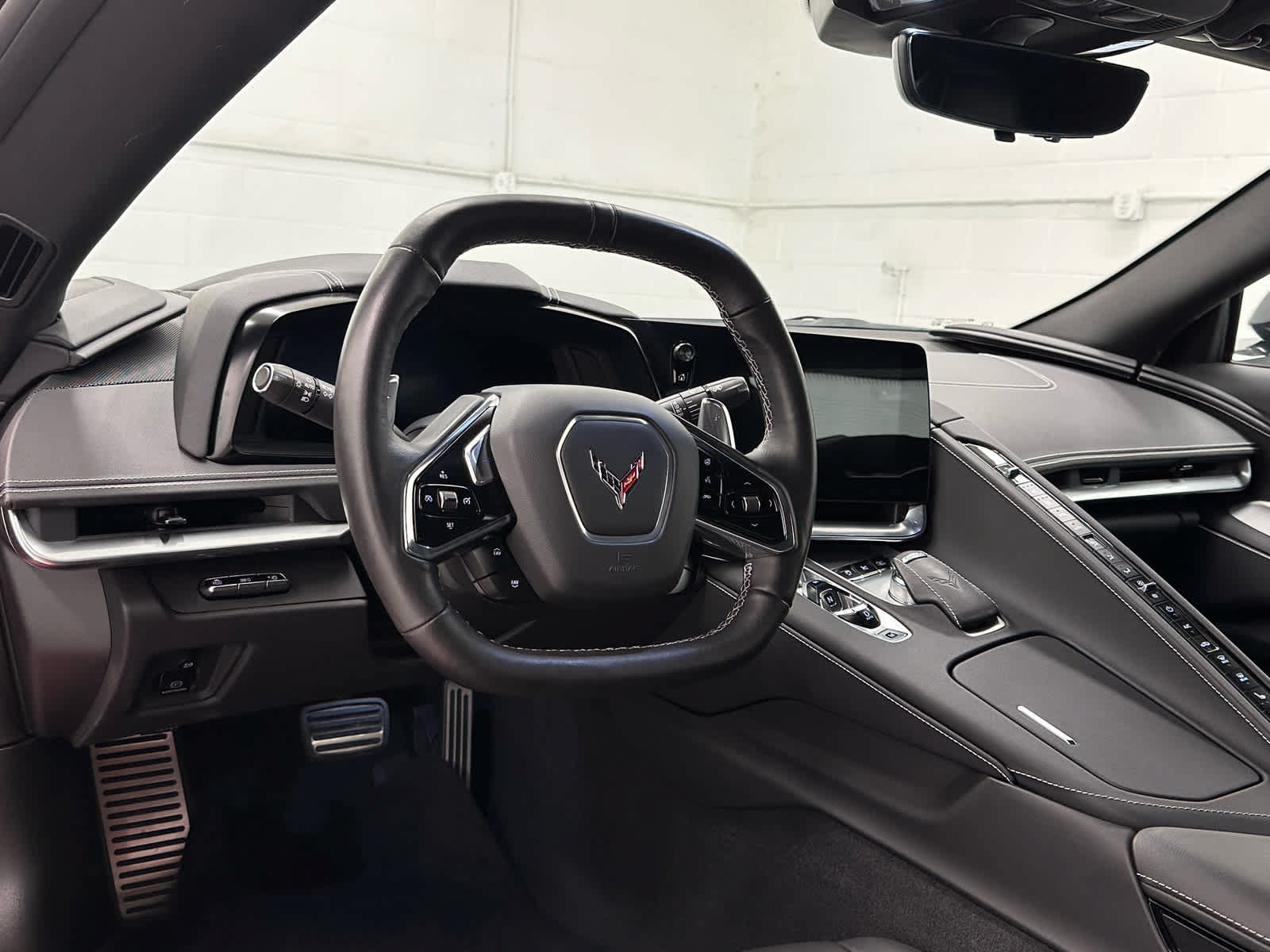 Used 2022 Chevrolet Corvette Stingray Preferred Cpe w/ Z51 Performance Package RWD image 10