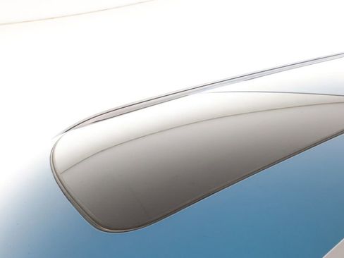 Used 2024 Kia EV9 Land image 10