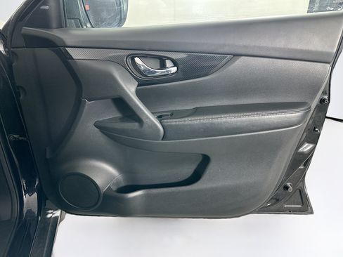 Used 2020 Nissan Rogue SL w/ Premium Package FWD image 33