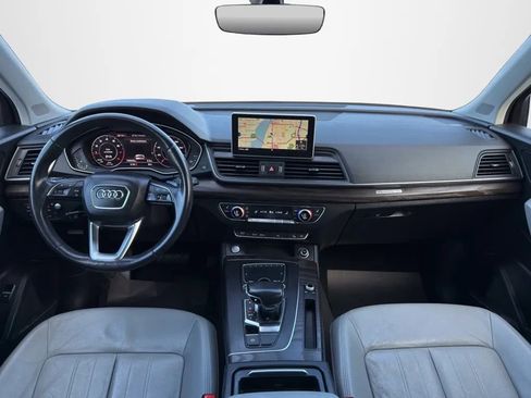 Used 2018 Audi Q5 Prestige w/ Prestige Package image 14