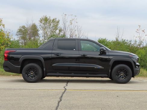 New 2026 Chevrolet Silverado EV W/T image 2
