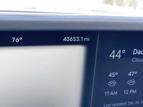 Used 2024 Lincoln Nautilus Reserve image 35