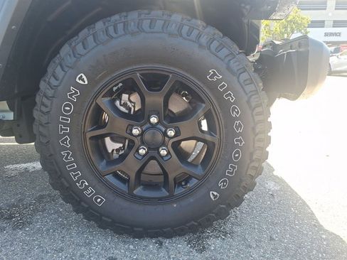 Used 2023 Jeep Wrangler Sport AWD/4WD image 14