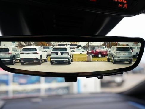 New 2026 Chevrolet Equinox EV LT image 31