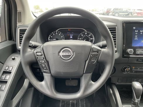 Certified 2024 Nissan Frontier SV image 14