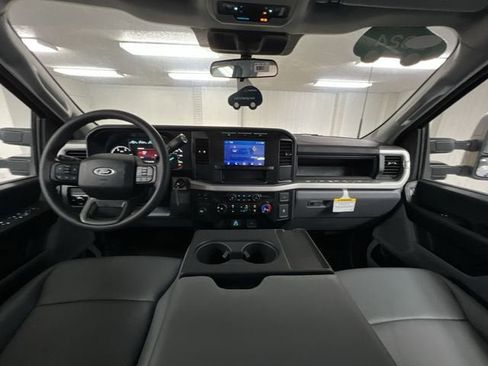 Used 2024 Ford F350 XL RWD image 19