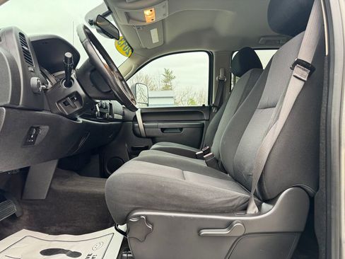Used 2013 Chevrolet Silverado 2500 LT AWD/4WD image 21