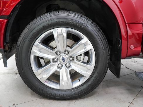 Used 2018 Ford F150 Platinum w/ Equipment Group 701A Luxury AWD/4WD image 31