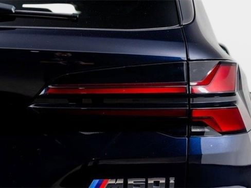 Used 2024 BMW X5 M60i w/ Climate Comfort Package image 13