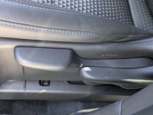 Used 2026 Chevrolet Trax LT w/ Driver Confidence Package image 20