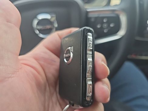 Used 2023 Volvo XC40 B5 Plus w/ Driver Assist Package image 20