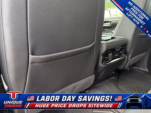 Used 2024 GMC Sierra 1500 AT4 w/ Technology Package AWD/4WD image 24