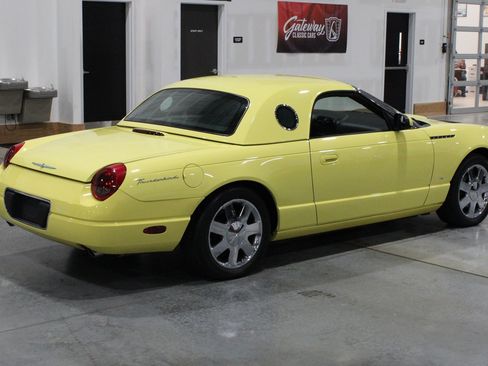 Used 2002 Ford Thunderbird RWD image 16