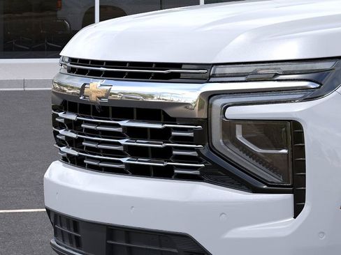 New 2026 Chevrolet Suburban Premier AWD/4WD image 13