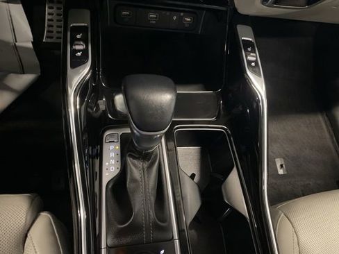 Used 2023 Kia Sorento SX image 27