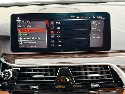 Used 2023 BMW 530i w/ Premium Package image 32