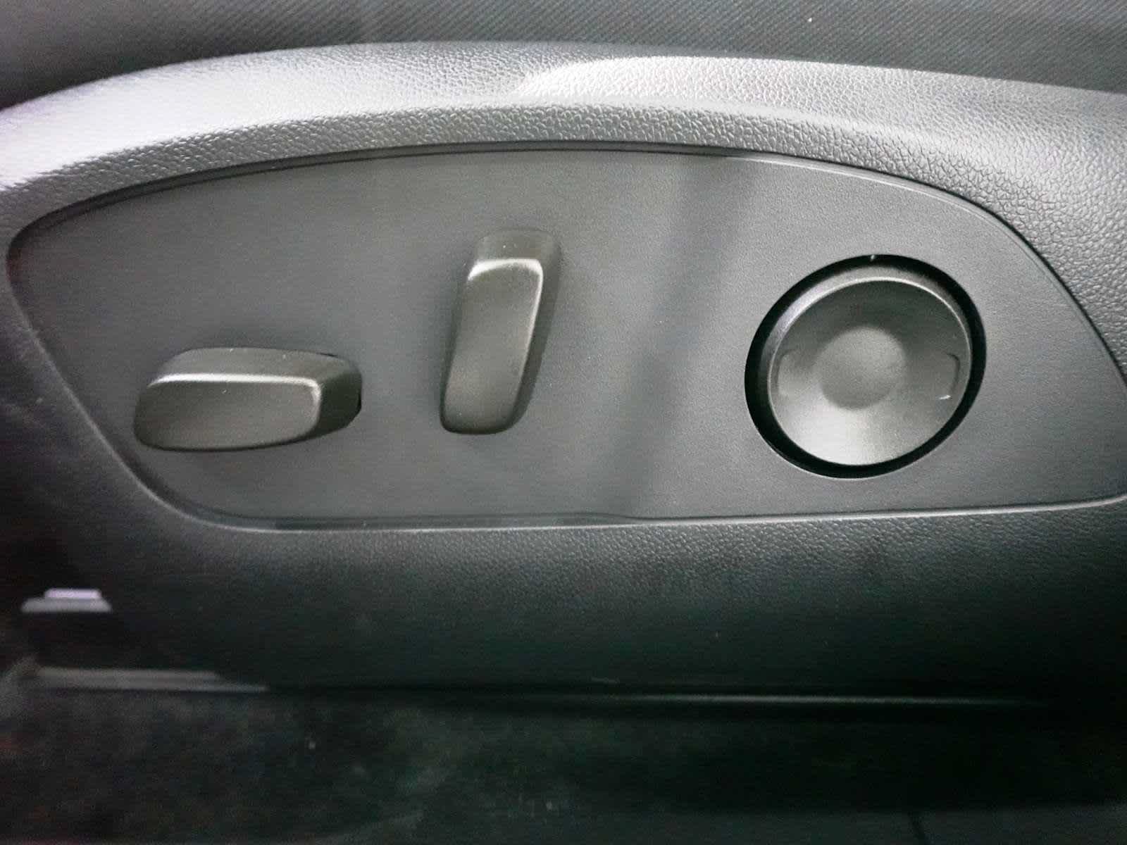 Used 2024 Honda Prologue EX image 14