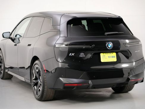 Used 2022 BMW iX xDrive50 w/ Sport Package image 51