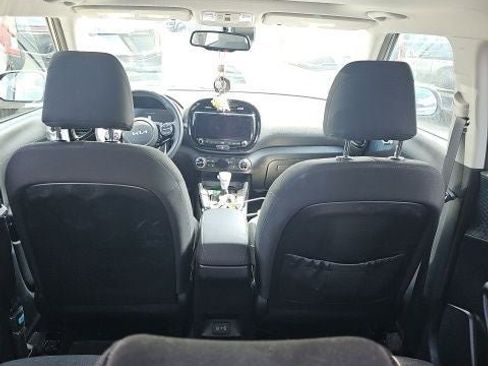 Used 2023 Kia Soul EX image 17